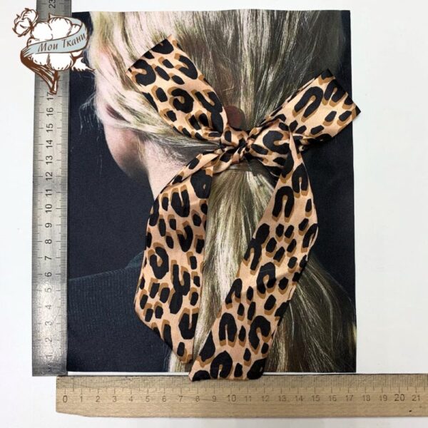 Аппликация пришивная Девушка с леопардовым бантом